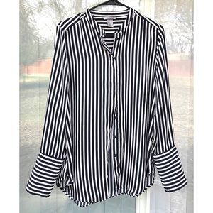 H&M Navy Striped Top